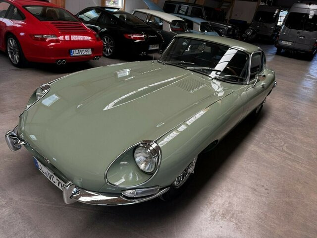 JAGUAR E-Type 4.2 Litre Series 1.5 FHC makellos!... - Automóvel: foto 5 JAGUAR E-Type 4.2 Litre Series 1.5 FHC makellos!... - Automóvel: foto 5