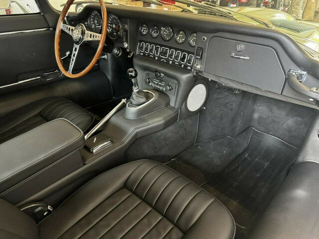 Automóvel JAGUAR E-Type 4.2 Litre Series 1.5 FHC makellos!...: foto 11