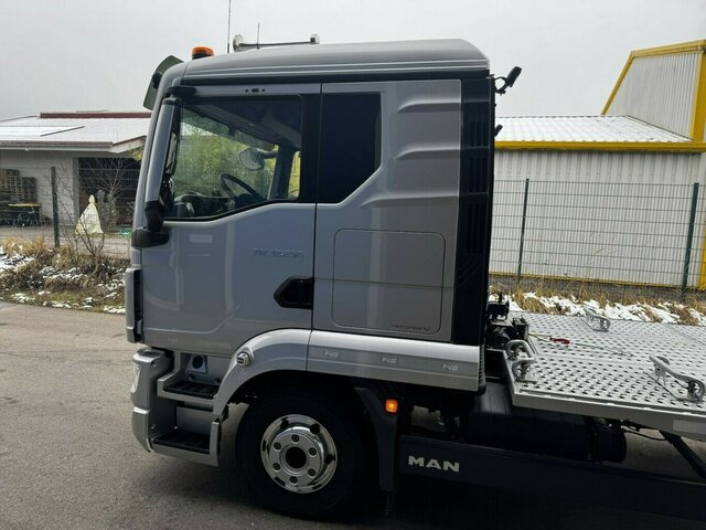 Caminhão reboque MAN TGL 12.250 BL Autotransporter FVG wie neu!: foto 25