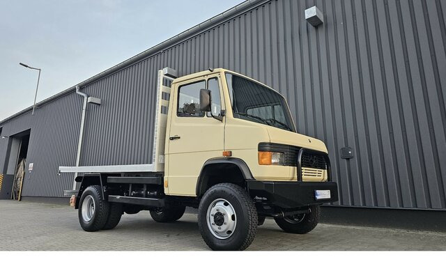 MERCEDES-BENZ 814 D T2 Vario 4x4 Allrad Topzustand! - Furgão caixa aberta: foto 1 MERCEDES-BENZ 814 D T2 Vario 4x4 Allrad Topzustand! - Furgão caixa aberta: foto 1