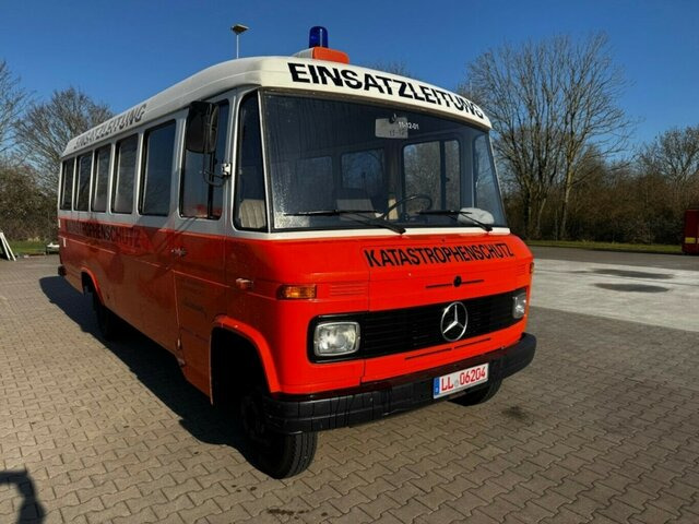 MERCEDES-BENZ O 309D Breitmaul Bus - Micro-ônibus, Furgão de passageiros: foto 1 MERCEDES-BENZ O 309D Breitmaul Bus - Micro-ônibus, Furgão de passageiros: foto 1