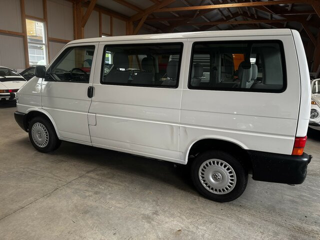 VW T4 Caravelle 2.5 TDI Syncro Sperre 1. Hand! - Automóvel: foto 2 VW T4 Caravelle 2.5 TDI Syncro Sperre 1. Hand! - Automóvel: foto 2