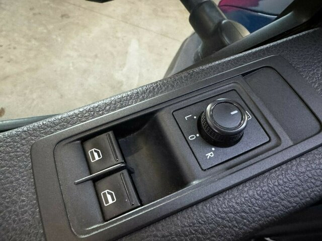 VW T6 Doka Pritsche 2.0 TDI 4Motion 4x4... - Furgão caixa aberta: foto 5 VW T6 Doka Pritsche 2.0 TDI 4Motion 4x4... - Furgão caixa aberta: foto 5