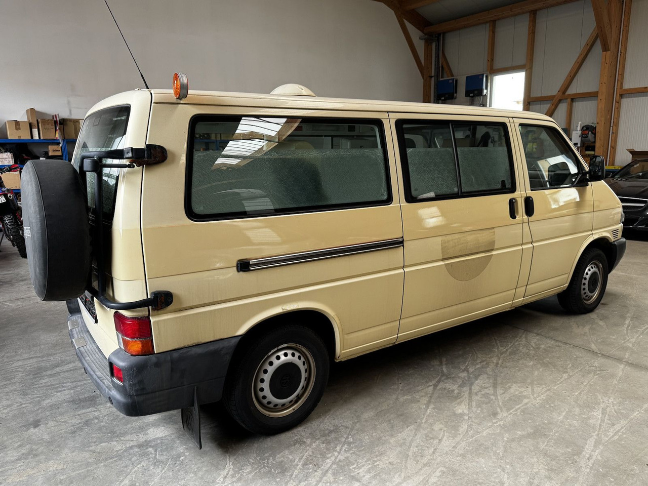Volkswagen T4 2.5 TDI Syncro 4x4 lang 1. Hand! - Furgão: foto 5 Volkswagen T4 2.5 TDI Syncro 4x4 lang 1. Hand! - Furgão: foto 5