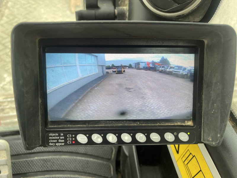 Escavadora de rastos JCB JS 220 N LC 2012 CE: foto 15