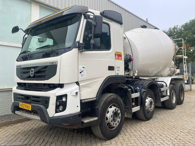 Volvo FMX 410 2013 Euro 5 - Caminhão betoneira: foto 1 Volvo FMX 410 2013 Euro 5 - Caminhão betoneira: foto 1