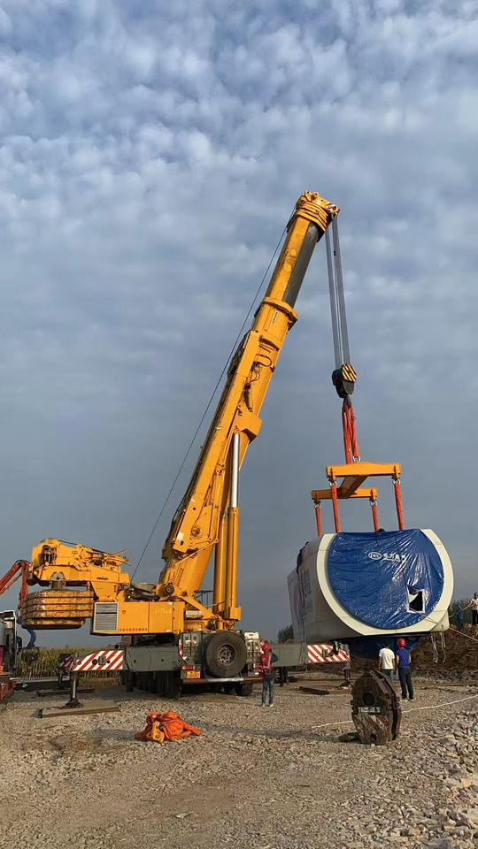 Liebherr LTM1500-8 Used Mobile Crane 500 ton Lifting Hydraulic Truck Crane - Guindaste móvel: foto 2 Liebherr LTM1500-8 Used Mobile Crane 500 ton Lifting Hydraulic Truck Crane - Guindaste móvel: foto 2