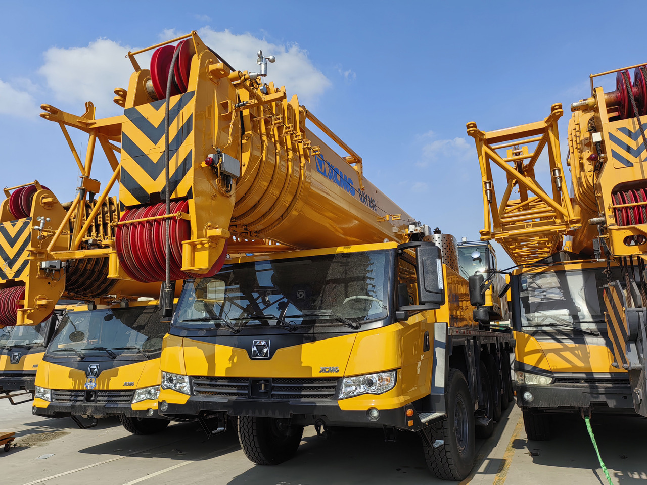 XCMG Factory Second Hand Mobile Truck Crane QAY200 200 Ton All Terrain Cranes In Good Condition - Grua todo o terreno: foto 2 XCMG Factory Second Hand Mobile Truck Crane QAY200 200 Ton All Terrain Cranes In Good Condition - Grua todo o terreno: foto 2