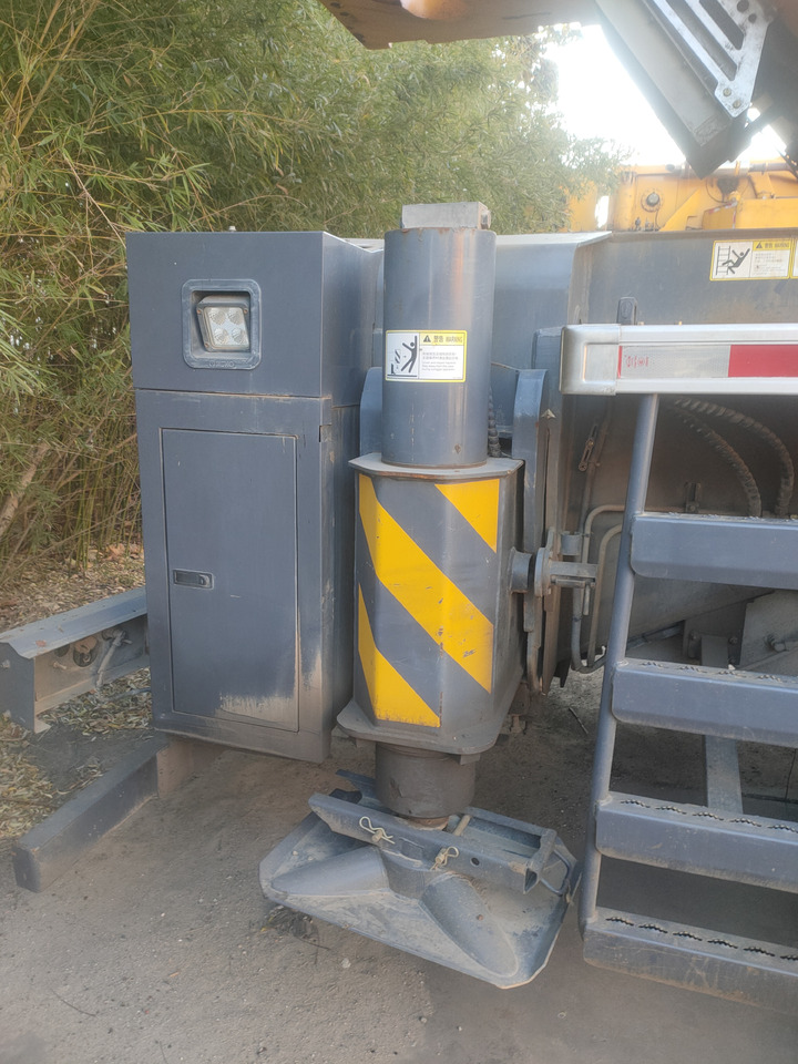 XCMG Manufacturer QY95K7C Used Truck Lifting Crane 95 Ton Mobile Crane Machine Price - Guindaste móvel: foto 5 XCMG Manufacturer QY95K7C Used Truck Lifting Crane 95 Ton Mobile Crane Machine Price - Guindaste móvel: foto 5