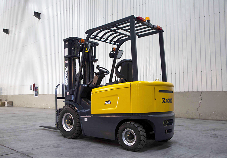 XCMG Official 1.5 ton 2ton 2.5tons 3 tons 3.5T 4 Wheel Electric Forklift - Empilhadeira elétrica: foto 4 XCMG Official 1.5 ton 2ton 2.5tons 3 tons 3.5T 4 Wheel Electric Forklift - Empilhadeira elétrica: foto 4