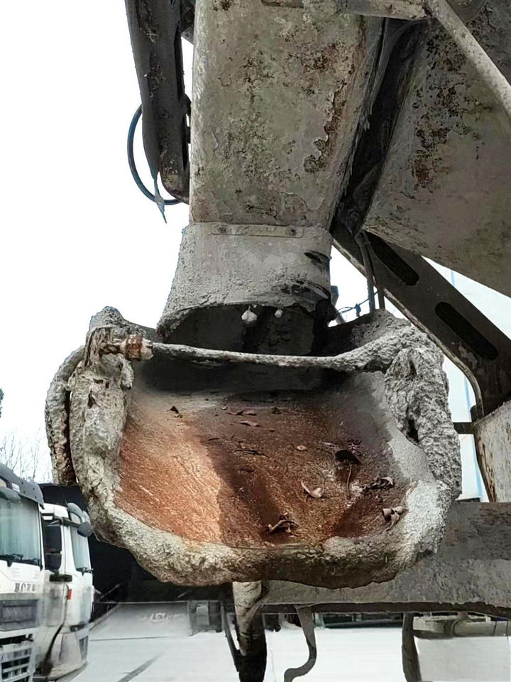 XCMG Official 12cubic G4804B Second Hand China Concrete Mixer Trucks With High Quality - Caminhão betoneira: foto 5 XCMG Official 12cubic G4804B Second Hand China Concrete Mixer Trucks With High Quality - Caminhão betoneira: foto 5