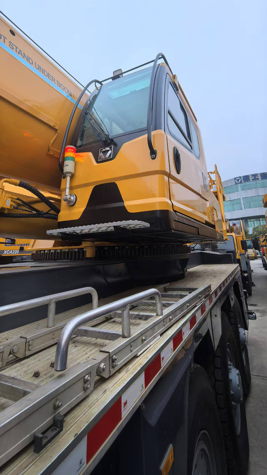 XCMG Official 130 ton Used Mobile Crane XCT130_1 Hydraulic Crane Price List - Guindaste móvel: foto 4 XCMG Official 130 ton Used Mobile Crane XCT130_1 Hydraulic Crane Price List - Guindaste móvel: foto 4