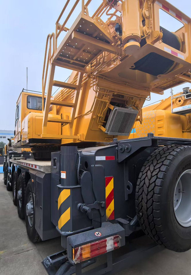 XCMG Official 130 ton Used Mobile Crane XCT130_1 Hydraulic Crane Price List - Guindaste móvel: foto 2 XCMG Official 130 ton Used Mobile Crane XCT130_1 Hydraulic Crane Price List - Guindaste móvel: foto 2