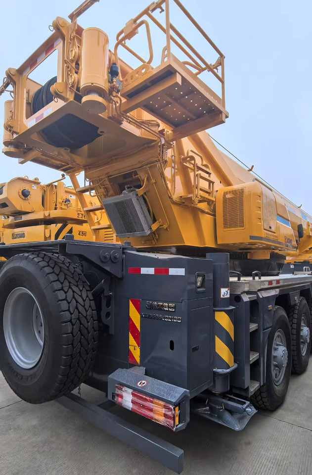 XCMG Official 130 ton Used Mobile Crane XCT130_1 Hydraulic Crane Price List - Guindaste móvel: foto 3 XCMG Official 130 ton Used Mobile Crane XCT130_1 Hydraulic Crane Price List - Guindaste móvel: foto 3