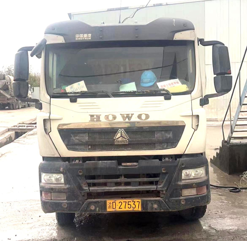 XCMG Official Concrete Machinery Mixer 12m³ G4804B Used Concrete Mixer Truck - Caminhão betoneira: foto 3 XCMG Official Concrete Machinery Mixer 12m³ G4804B Used Concrete Mixer Truck - Caminhão betoneira: foto 3