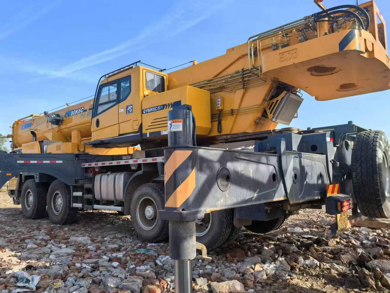 Locação de  XCMG Official Price Of Mobile Crane QY80K6C Second Hand Boom Truck Crane Price List XCMG Official Price Of Mobile Crane QY80K6C Second Hand Boom Truck Crane Price List: foto 9