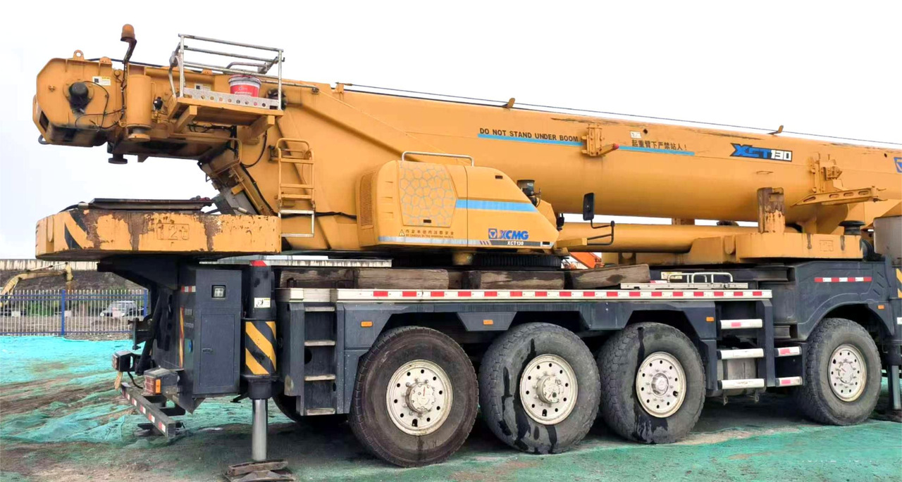 XCMG Official Second Hand 100 ton Mobile Crane XCT100 Hydraulic Pickup Truck Crane Price - Guindaste móvel: foto 3 XCMG Official Second Hand 100 ton Mobile Crane XCT100 Hydraulic Pickup Truck Crane Price - Guindaste móvel: foto 3