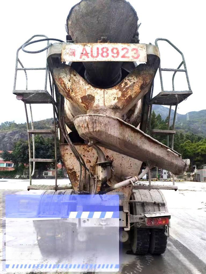 XCMG Official Second Hand Cement Mixer Machine G4804B 12m³ Concrete Mixer Truck Price - Caminhão betoneira: foto 4 XCMG Official Second Hand Cement Mixer Machine G4804B 12m³ Concrete Mixer Truck Price - Caminhão betoneira: foto 4