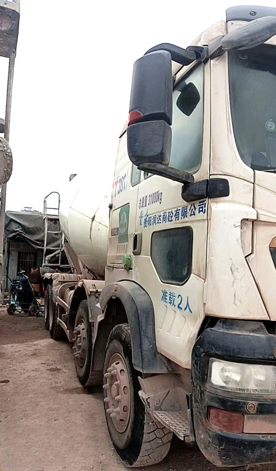 XCMG Official Second Hand Diesel Cement Mixer G4804B 12m³ Truck-mounted Concrete Mixer Truck Price - Caminhão betoneira: foto 4 XCMG Official Second Hand Diesel Cement Mixer G4804B 12m³ Truck-mounted Concrete Mixer Truck Price - Caminhão betoneira: foto 4