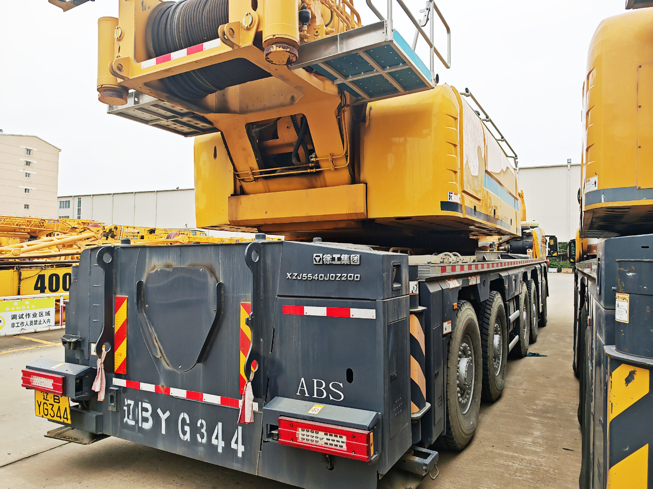 XCMG Official Second Hand Pickup Truck Crane XCA200L8 200 Ton 8-Section Arm Mobile Crane Machine - Grua todo o terreno: foto 4 XCMG Official Second Hand Pickup Truck Crane XCA200L8 200 Ton 8-Section Arm Mobile Crane Machine - Grua todo o terreno: foto 4