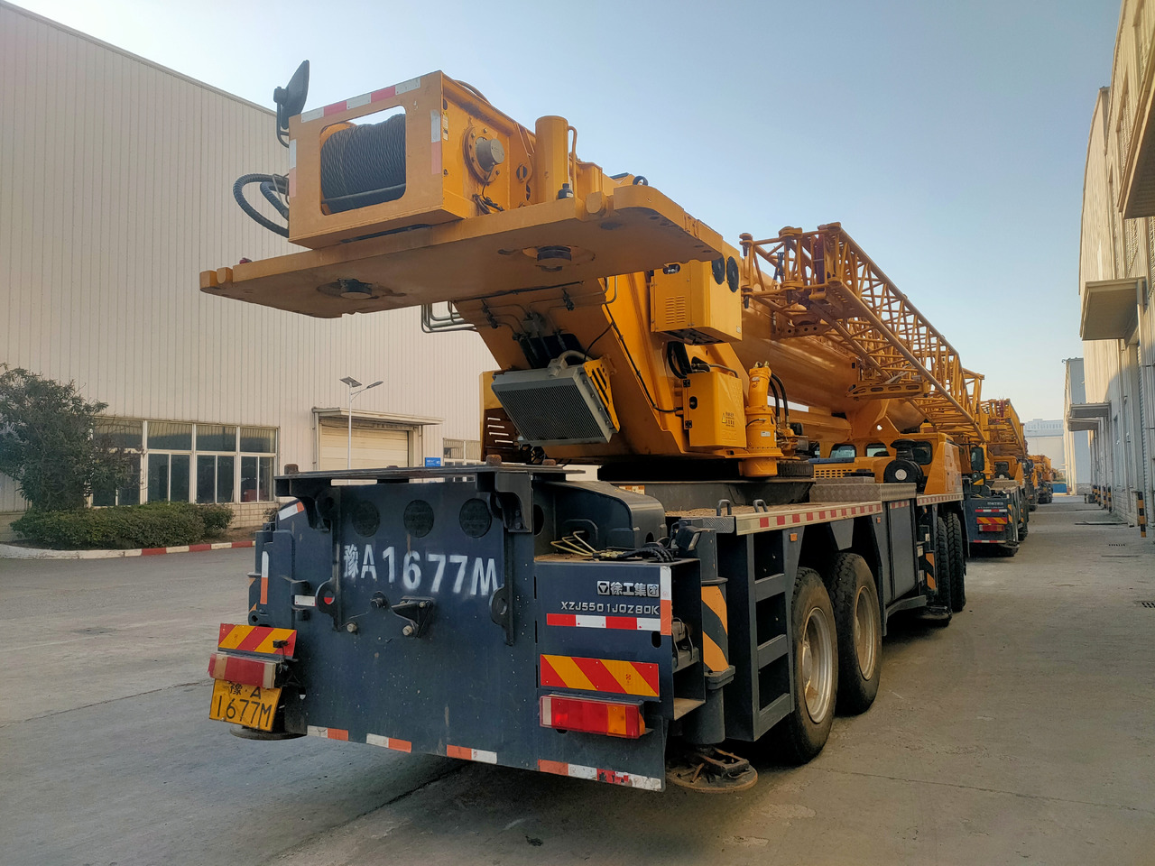 XCMG Official Used Mobile Truck Crane QY80K5D 85 Ton Mobile Hydraulic Crane Price - Guindaste móvel: foto 2 XCMG Official Used Mobile Truck Crane QY80K5D 85 Ton Mobile Hydraulic Crane Price - Guindaste móvel: foto 2