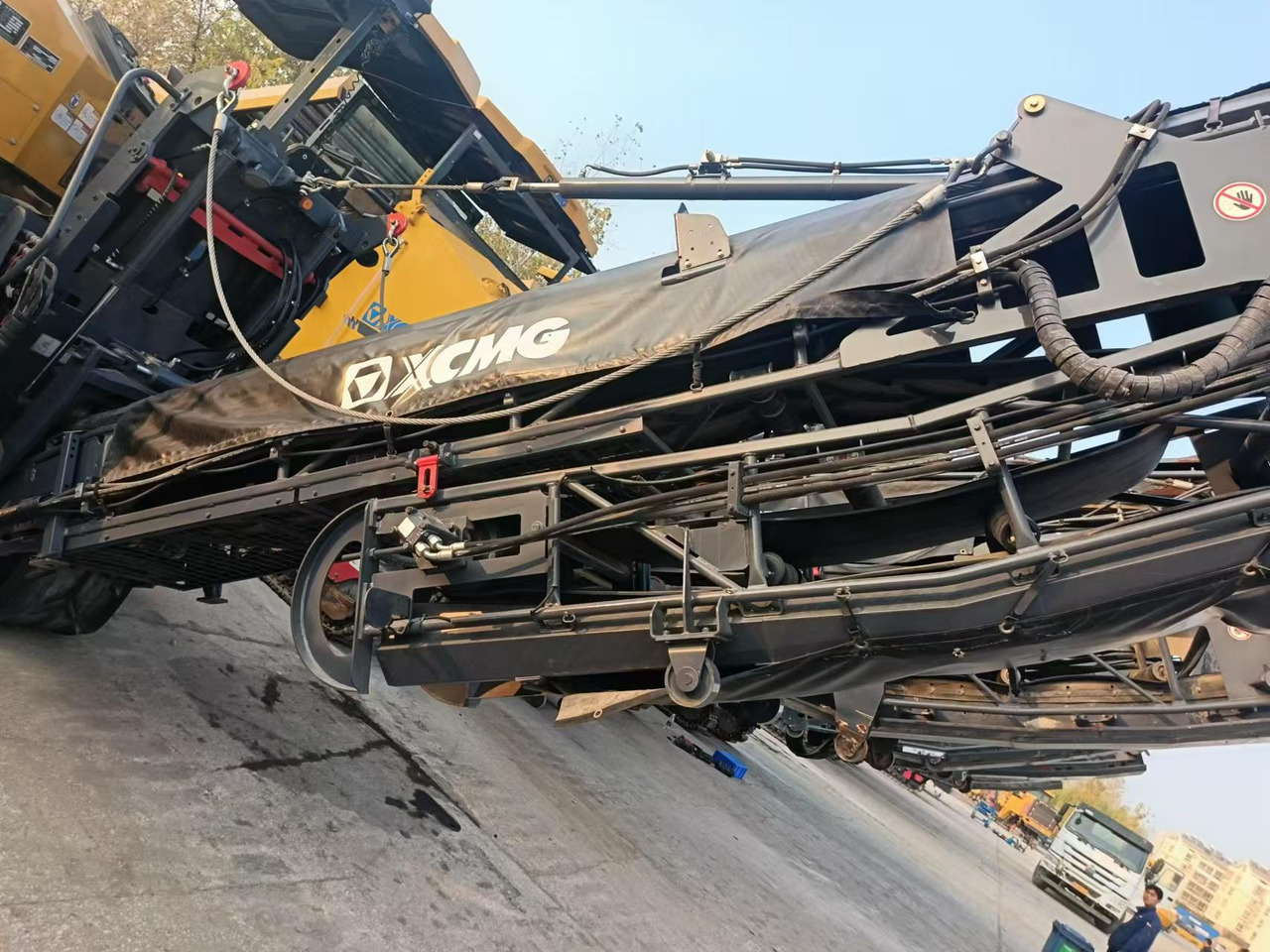 XCMG Official Used Road Asphalt Milling Machine XM1005K Asphalt Cold Planer Machine Price For Sale - Aplainadora (Fresadora): foto 4 XCMG Official Used Road Asphalt Milling Machine XM1005K Asphalt Cold Planer Machine Price For Sale - Aplainadora (Fresadora): foto 4