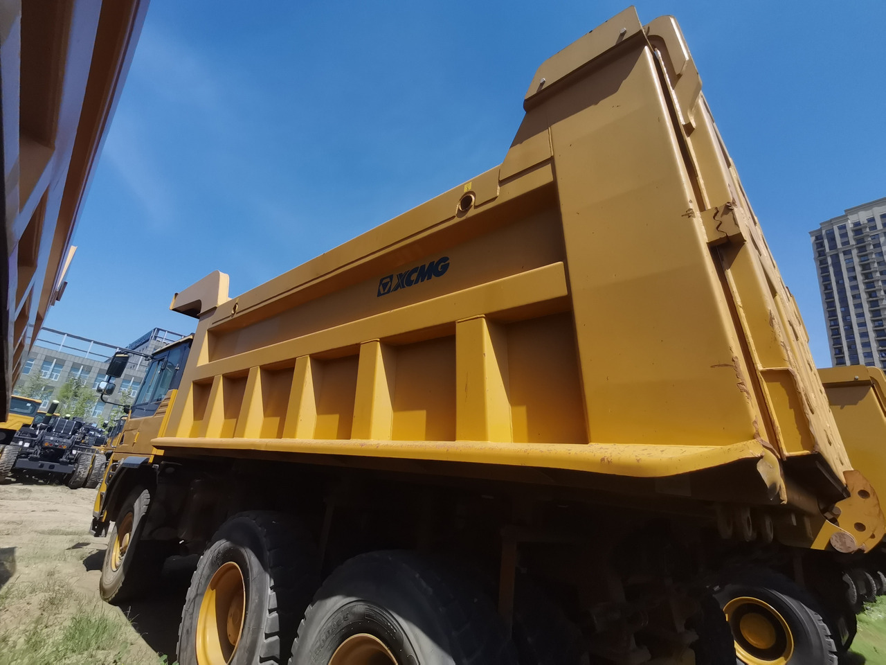 XCMG Official XDR80T 70 Ton 6x4 Dump Tuck Used Tipper Dump Truck Price - Dumper: foto 3 XCMG Official XDR80T 70 Ton 6x4 Dump Tuck Used Tipper Dump Truck Price - Dumper: foto 3