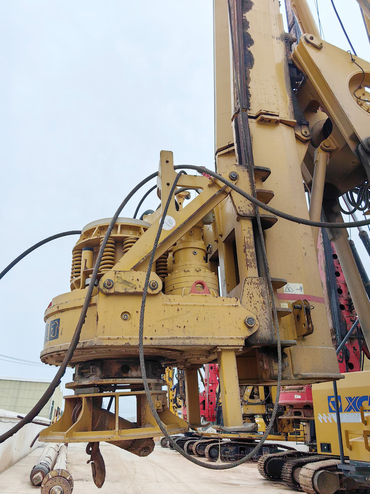 XCMG Offiical Used Rotary Drilling Rigs Drilling Machine XR220D Pile Drilling Rig For Sale - Máquina de perfuração: foto 5 XCMG Offiical Used Rotary Drilling Rigs Drilling Machine XR220D Pile Drilling Rig For Sale - Máquina de perfuração: foto 5