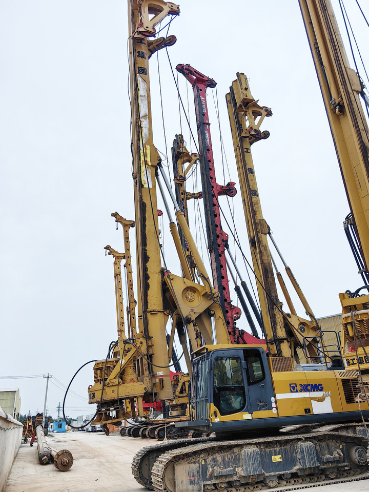 XCMG Offiical Used Rotary Drilling Rigs Drilling Machine XR220D Pile Drilling Rig For Sale - Máquina de perfuração: foto 2 XCMG Offiical Used Rotary Drilling Rigs Drilling Machine XR220D Pile Drilling Rig For Sale - Máquina de perfuração: foto 2
