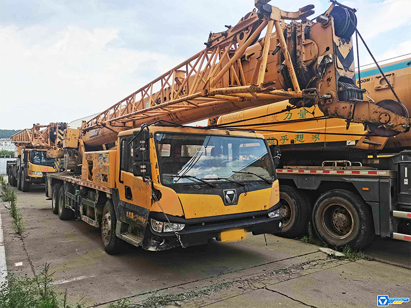 XCMG QY25K-II 25ton 2014 used second hand pickup crane for sale - Guindaste móvel: foto 4 XCMG QY25K-II 25ton 2014 used second hand pickup crane for sale - Guindaste móvel: foto 4