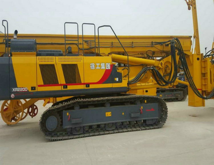 XCMG Retread Machine XR220D 220kn 50m Rotary Drilling Rig For Sale - Máquina de perfuração: foto 2 XCMG Retread Machine XR220D 220kn 50m Rotary Drilling Rig For Sale - Máquina de perfuração: foto 2