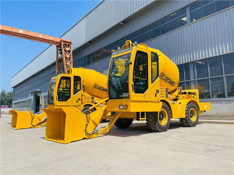 XCMG Self Loading Concrete Mixer 3.5m3 Portable Diesel Mini Small Concrete Cement Mixer for Sale - Betoneira: foto 4 XCMG Self Loading Concrete Mixer 3.5m3 Portable Diesel Mini Small Concrete Cement Mixer for Sale - Betoneira: foto 4