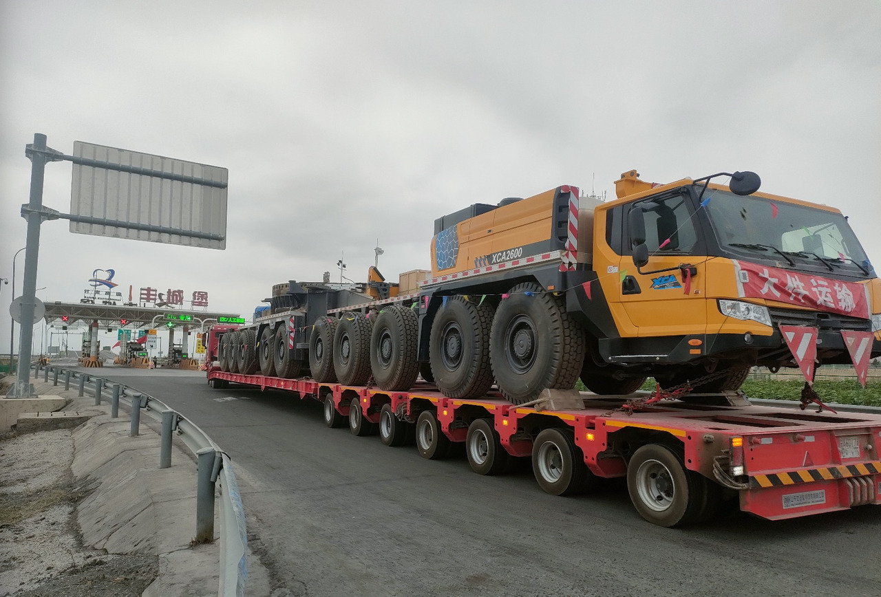 XCMG XCA2600 Used 2600 Ton Large All Terrain Truck Crane with Good Performance - Grua todo o terreno: foto 2 XCMG XCA2600 Used 2600 Ton Large All Terrain Truck Crane with Good Performance - Grua todo o terreno: foto 2