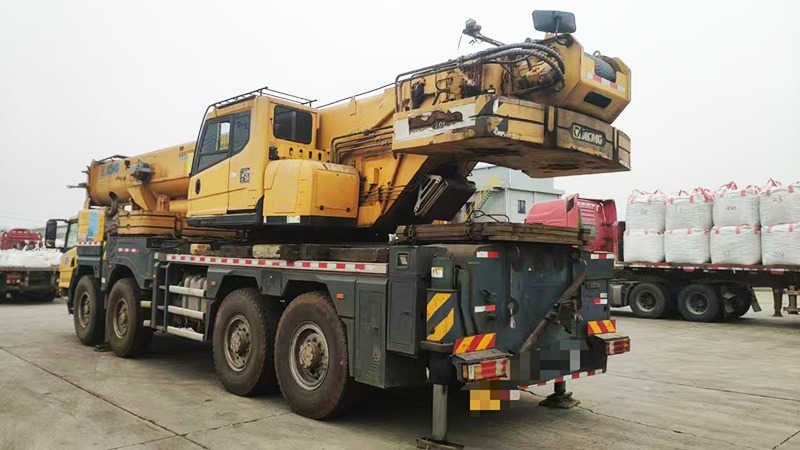 XCMG XCT80L6 80ton telescopic boom truck crane 2020 for sale - Guindaste móvel: foto 3 XCMG XCT80L6 80ton telescopic boom truck crane 2020 for sale - Guindaste móvel: foto 3