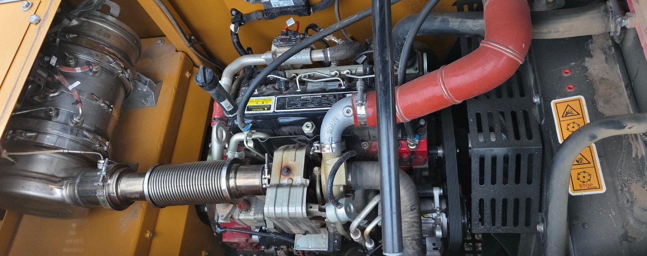 XCMG XE200GA 20ton medium size 20ton hydraulic excavator for sale - Escavadora de rastos: foto 4 XCMG XE200GA 20ton medium size 20ton hydraulic excavator for sale - Escavadora de rastos: foto 4