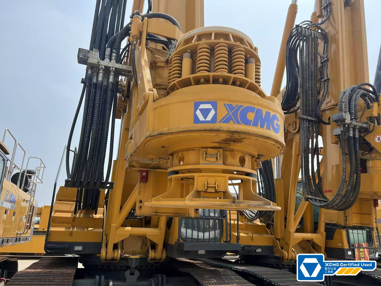 XCMG XR280D used hydraulic rotary drilling rig machine price - Máquina de perfuração: foto 4 XCMG XR280D used hydraulic rotary drilling rig machine price - Máquina de perfuração: foto 4
