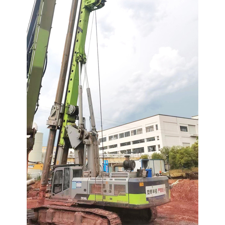 Zoomlion ZR360L used 2022 Rotary Drilling Rig price - Máquina de perfuração: foto 1 Zoomlion ZR360L used 2022 Rotary Drilling Rig price - Máquina de perfuração: foto 1