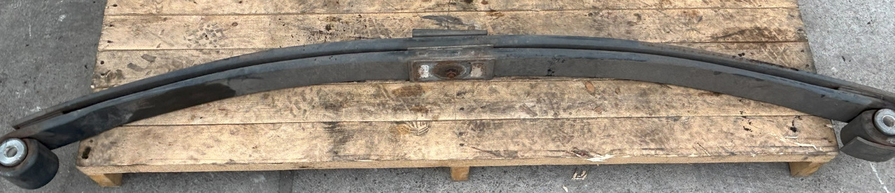 DAF 2-LEAF SPRING DAF XF 106 LIFT - Suspensão de molas/ Suspensão de lâminas: foto 1 DAF 2-LEAF SPRING DAF XF 106 LIFT - Suspensão de molas/ Suspensão de lâminas: foto 1