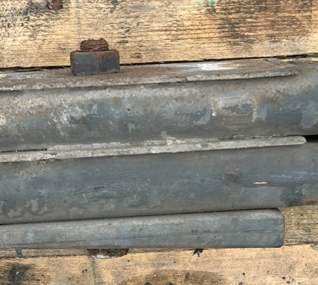 Suspensão de molas/ Suspensão de lâminas DAF 2-LEAF SPRING DAF XF 106 LIFT: foto 7