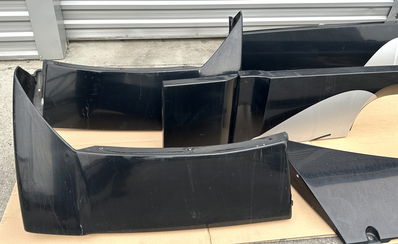 DAF A SET OF DAF XF 106 SPOILER - Peça universal: foto 3 DAF A SET OF DAF XF 106 SPOILER - Peça universal: foto 3