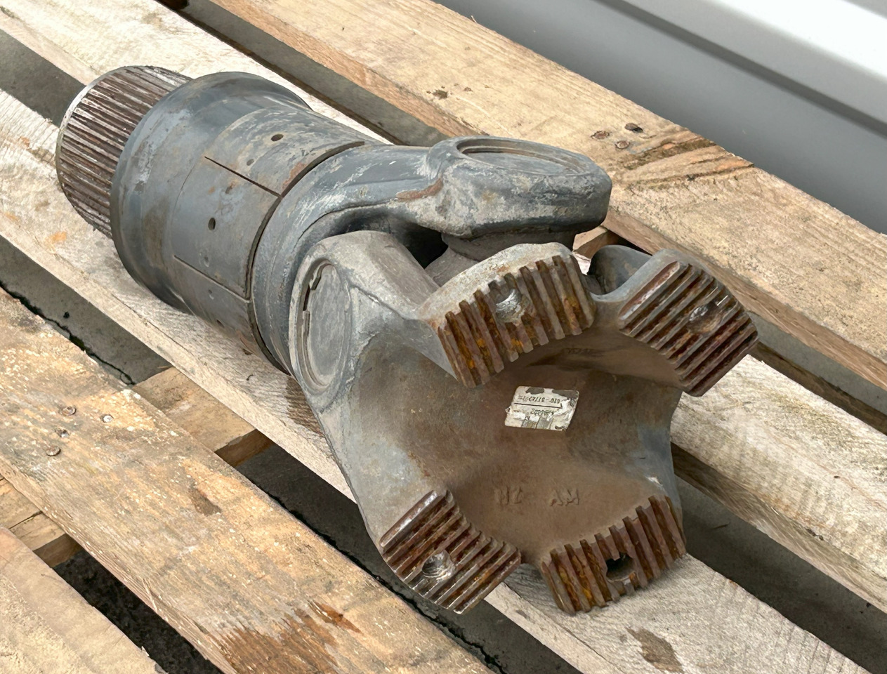 Veio de transmissão DAF CF EURO 6 440 DRIVE SHAFT LENGTH 1640 MM: foto 9 Veio de transmissão DAF CF EURO 6 440 DRIVE SHAFT LENGTH 1640 MM: foto 9