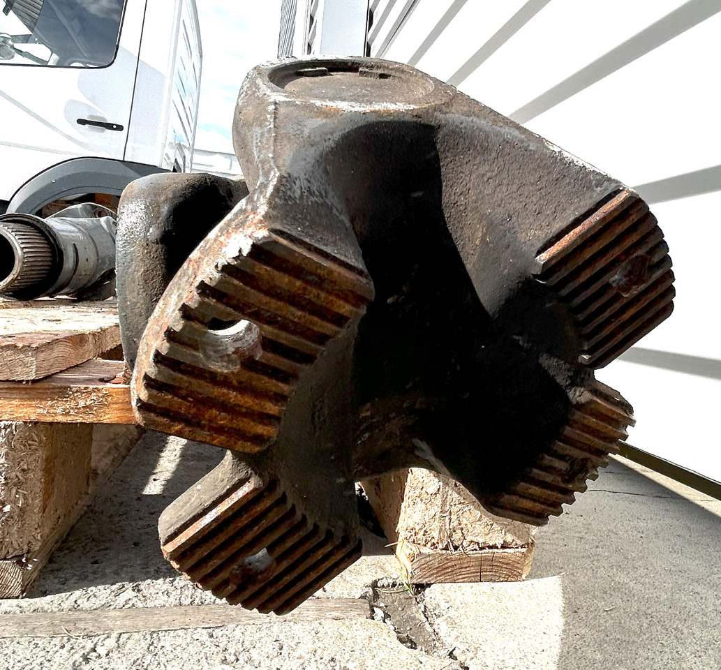 DAF CF EURO 6 440 DRIVE SHAFT LENGTH 1640 MM - Veio de transmissão: foto 4 DAF CF EURO 6 440 DRIVE SHAFT LENGTH 1640 MM - Veio de transmissão: foto 4