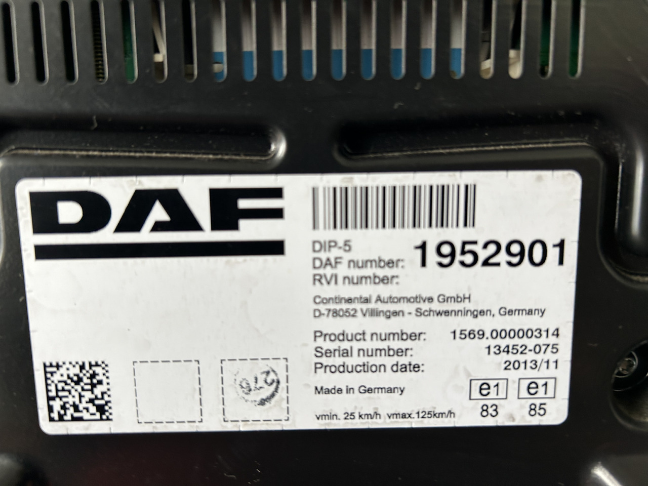 DAF DAF XF 106 CLOCK COUNTER 1952901 - Painel de instrumentos: foto 3 DAF DAF XF 106 CLOCK COUNTER 1952901 - Painel de instrumentos: foto 3