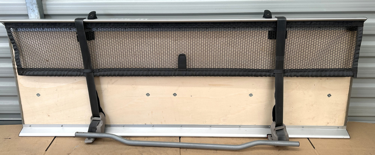 DAF UPPER BED BED DAF XF 106 LIFT SUPER SPACE CAB - Peça universal: foto 2 DAF UPPER BED BED DAF XF 106 LIFT SUPER SPACE CAB - Peça universal: foto 2