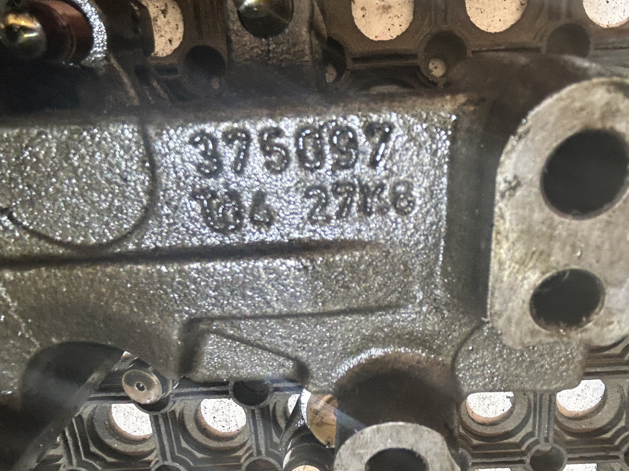 DAF VALVE LEVER ARMS KEYBOARD MX XF 480 - Válvula: foto 4 DAF VALVE LEVER ARMS KEYBOARD MX XF 480 - Válvula: foto 4