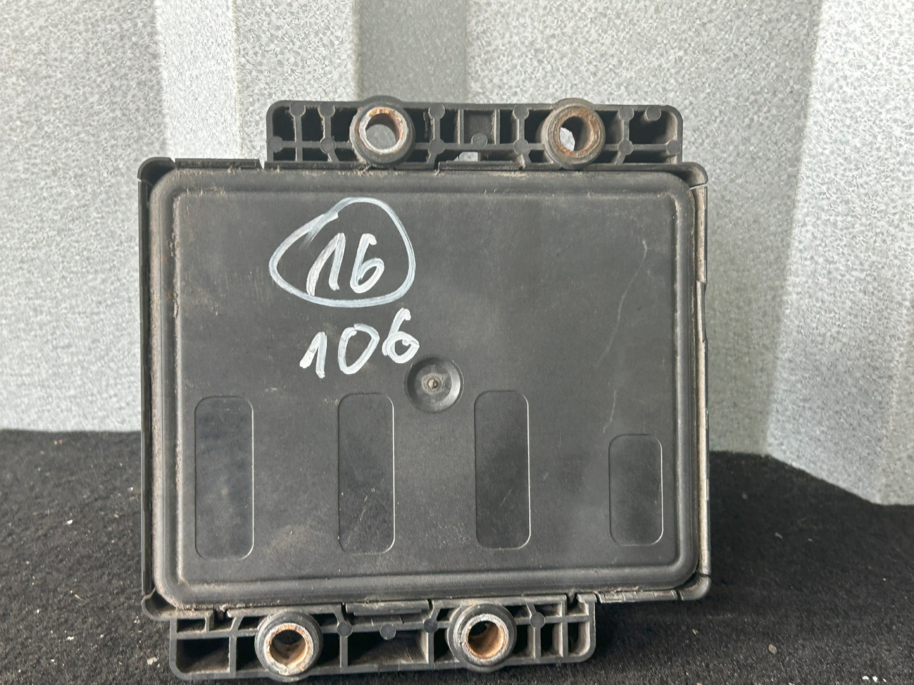 DAF XF 106 480 ECAS COMPUTER CONTROLLER - Centralina electrónica: foto 2 DAF XF 106 480 ECAS COMPUTER CONTROLLER - Centralina electrónica: foto 2