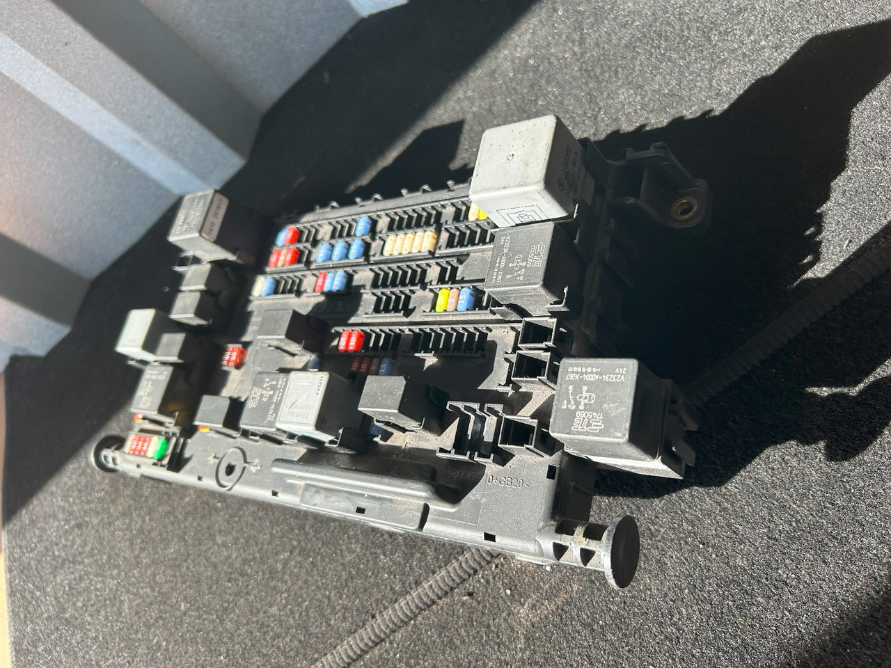 DAF XF 106 FUSE BOX - Fusível: foto 4 DAF XF 106 FUSE BOX - Fusível: foto 4