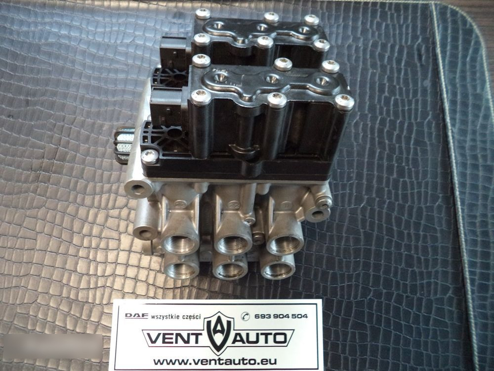 DAF Zawór zawieszenia ECAS   DAF XF 106 truck - Válvula de Caminhão: foto 3 DAF Zawór zawieszenia ECAS   DAF XF 106 truck - Válvula de Caminhão: foto 3