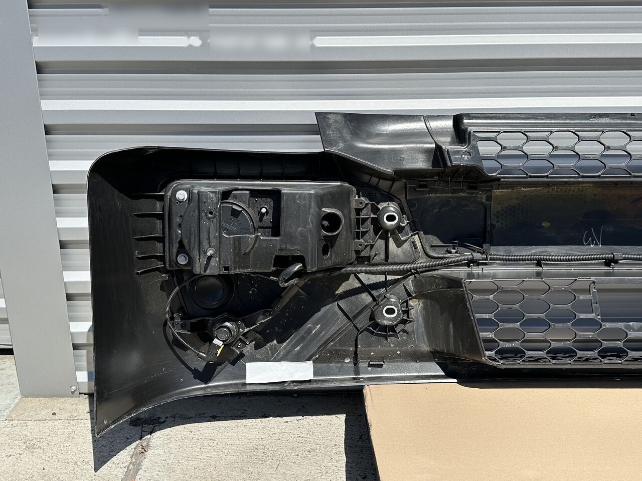 IVECO EUROCARGO/ 5801690602 / 5801745452 / 5801745449 IVECO 5801690602 / 5801745452 / 5801745449 - Para-choque de Caminhão: foto 3 IVECO EUROCARGO/ 5801690602 / 5801745452 / 5801745449 IVECO 5801690602 / 5801745452 / 5801745449 - Para-choque de Caminhão: foto 3