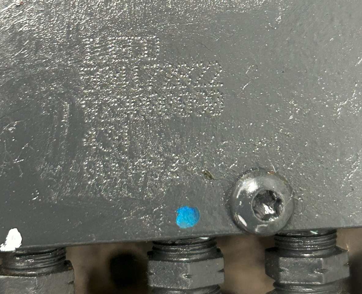 IVECO EUROCARGO 75E MLC CABIN LIFTING KIT - Cilindro hidráulico: foto 4 IVECO EUROCARGO 75E MLC CABIN LIFTING KIT - Cilindro hidráulico: foto 4